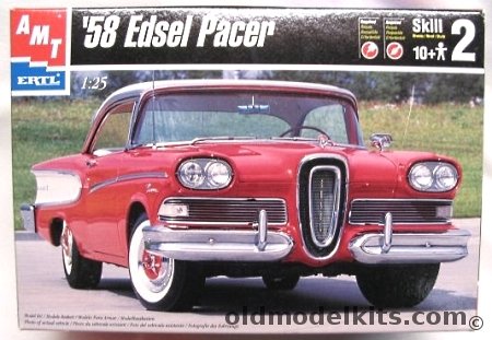 AMT 1/25 1958 Edsel Pacer 2 Door Hardtop, 30032 plastic model kit